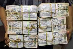 Vizag sims Rs 600 crore, fake bank vizag, money Deposit Bags